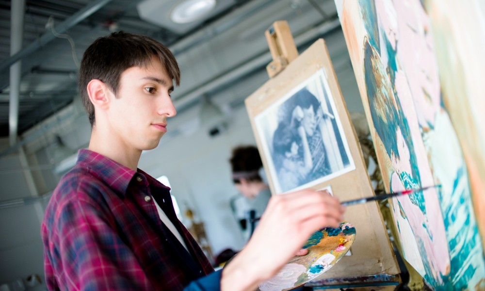 Courses > Art and Design (Foundation Diploma - Level 3) | Strode College